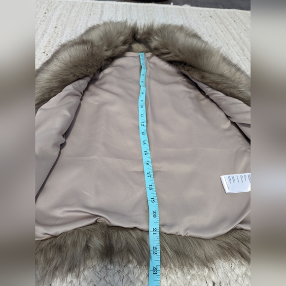 FAUX FUR VEST - Picture 5 of 7